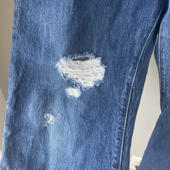 Levi’s 501 Womens Distressed Denim Jeans Size 29W 26L Button Down Fly Straight - Picture 7 of 14